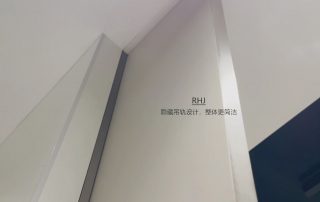 下次家里装修，厨房再也不用推拉门了，开始装“口袋门”，真的太哇塞了